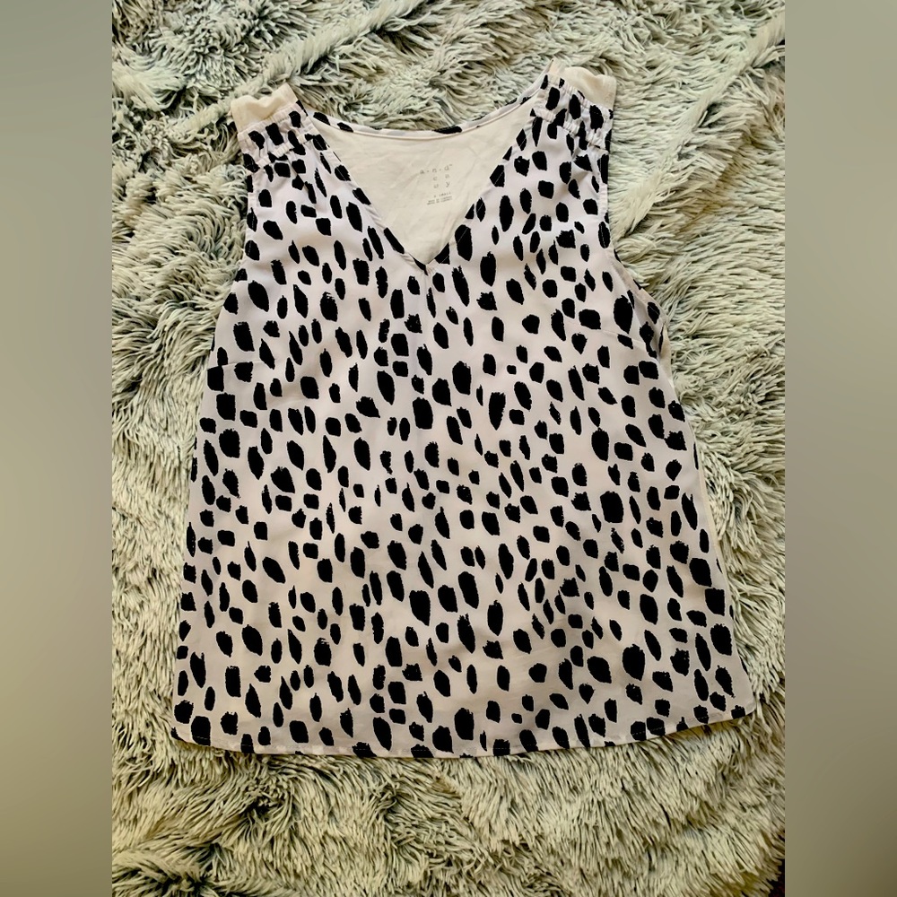 A new day top black and white animal pattern women